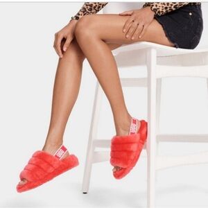 UGG “Fluff Yeah” Shearling Slingback Slippers in Red Currant Coral Size 8